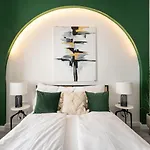 R6 - Boutique Apartments, Best Location By Bqa