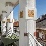 R6 - Boutique Apartments, Best Location By Bqa