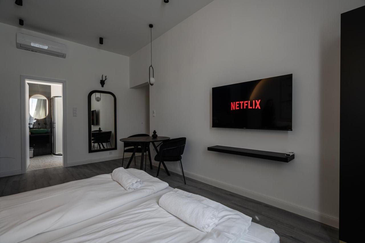 R6 - Boutique Apartments, Location By Bqa Apartament *